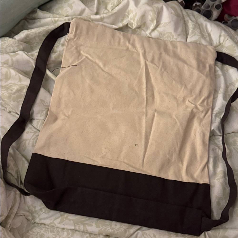 Peter Canvas Drawstring - image 4